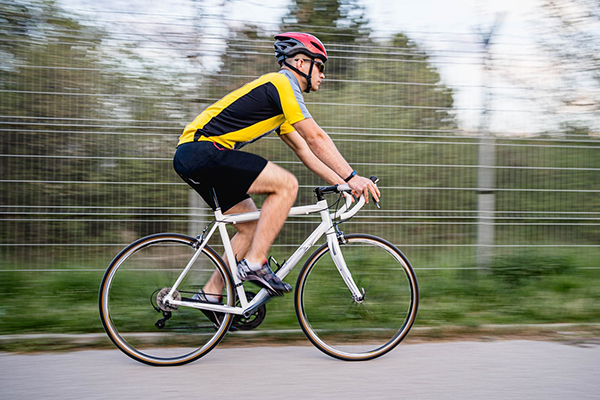 Weekend Warriors in Huntington Beach, Costa Mesa & Irvine: How Sports Medicine Specialists Help You Recover Faster